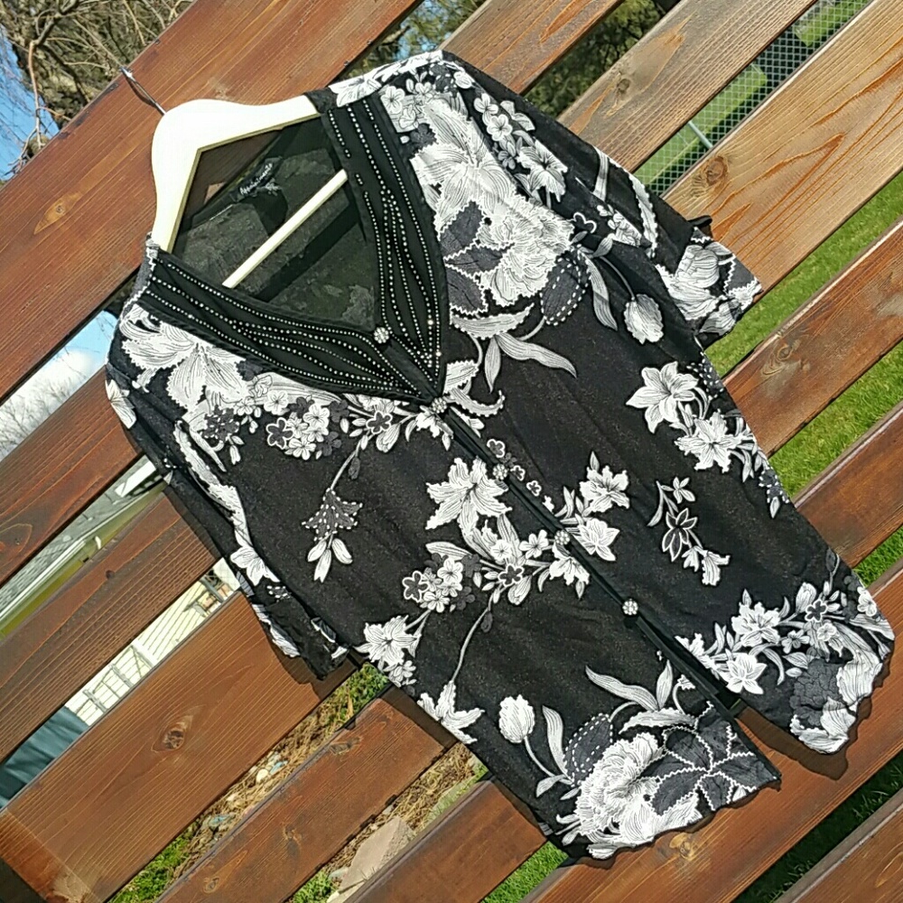 Appointments Size 2X kimono-style top